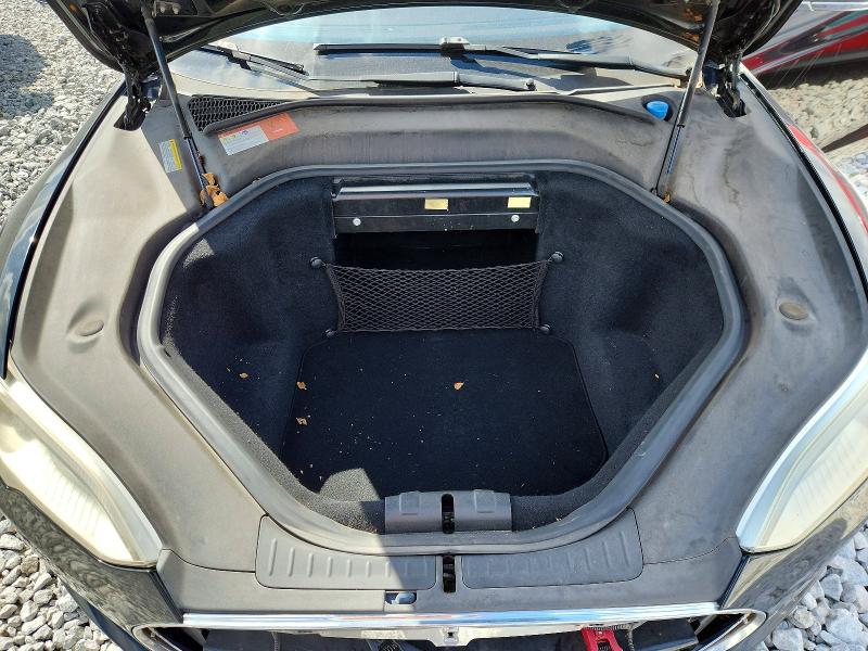 Photo 11 from auction – 2015 TESLA MODEL S with VIN 5YJSA4H1XFF080363
