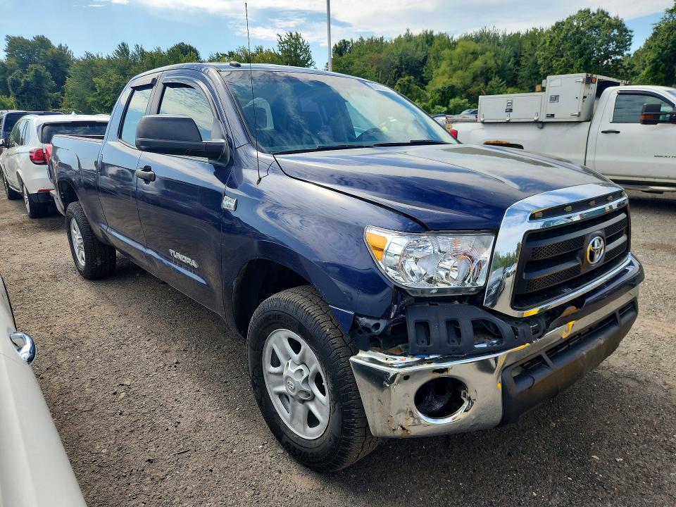 Photo 4 from auction – 2010 TOYOTA TUNDRA with VIN 5TFUM5F19AX003653