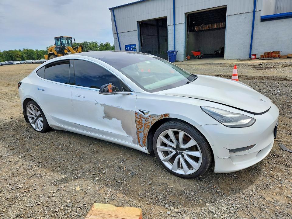 Zdjęcie 4 z aukcji – 2020 TESLA MODEL 3 z VIN 5YJ3E1EB1LF667356