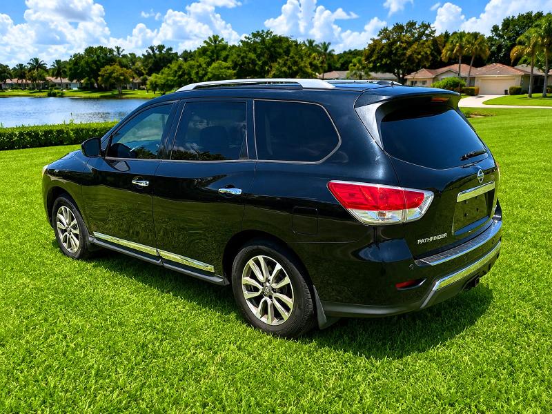 Photo 3 from auction – 2014 NISSAN PATHFINDER with VIN 5N1AR2MN1EC702079