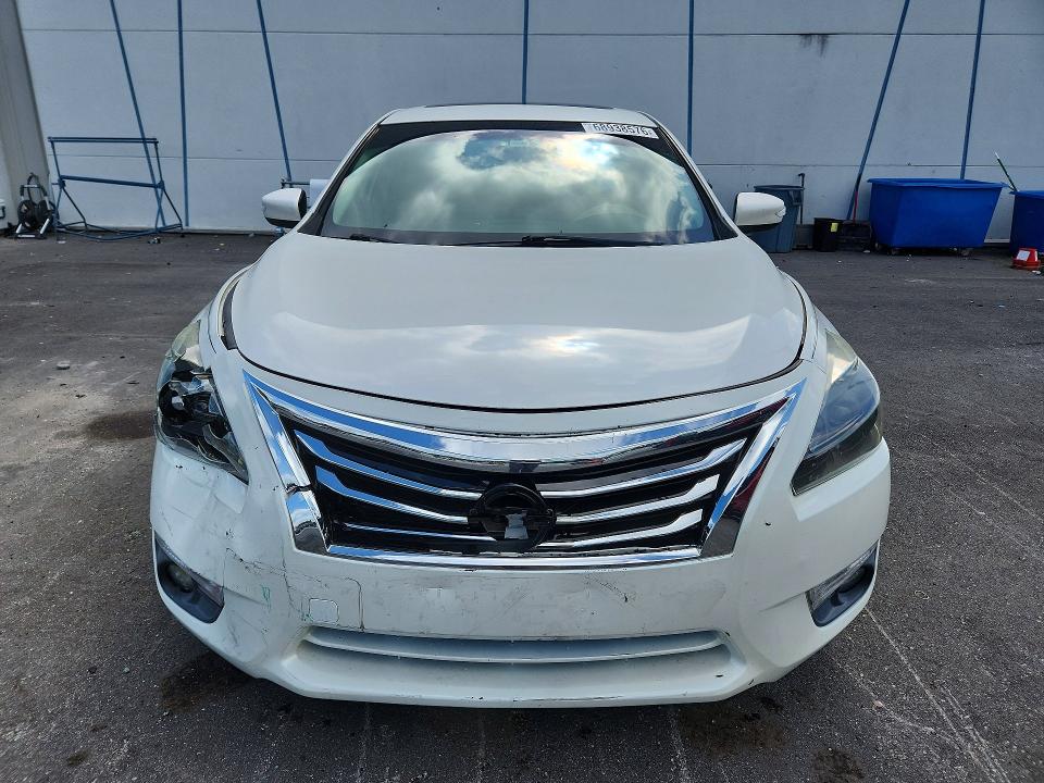 Photo 5 from auction – 2013 NISSAN ALTIMA with VIN 1N4AL3AP6DC261328