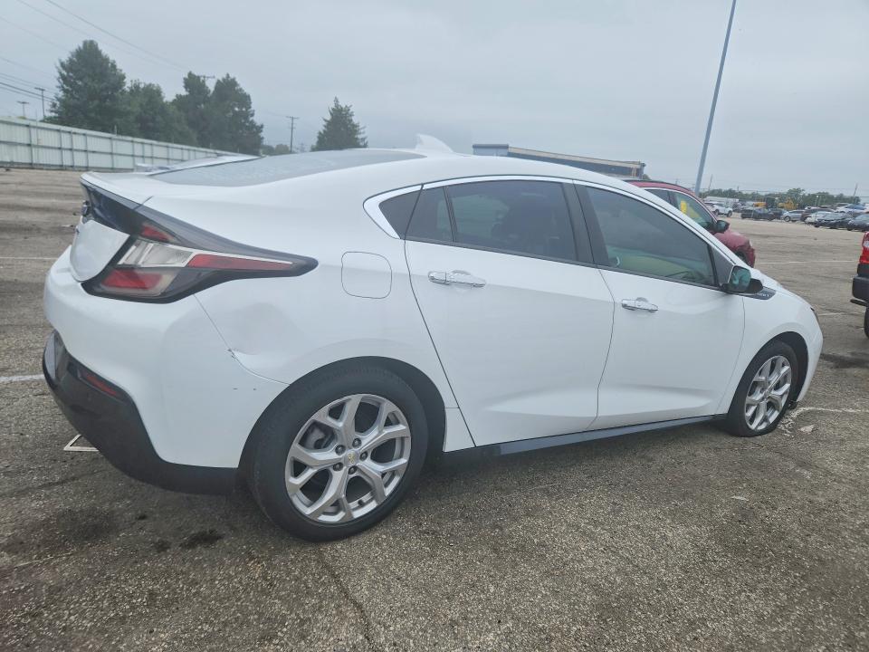 Photo 3 from auction – 2017 CHEVROLET VOLT with VIN 1G1RB6S54HU104369