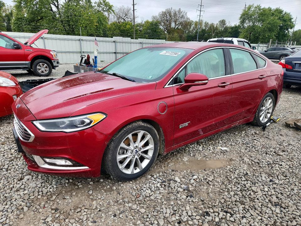 FORD FUSION 2017 مع رقم تعريف المركبة 3FA6P0PU1HR331878 - صورة من المزاد