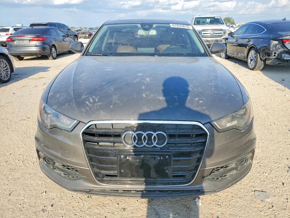 Foto 5 de la subasta – 2013 AUDI A6 con VIN WAUHGAFC5DN140802
