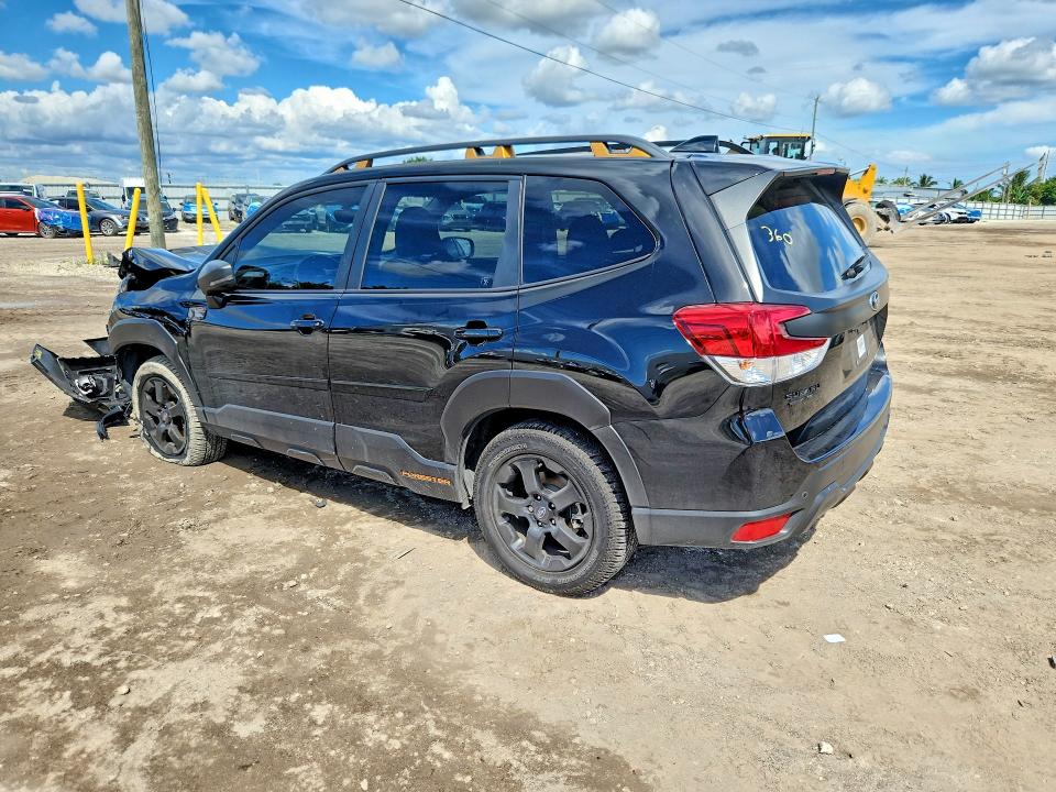 Photo 2 from auction – 2025 SUBARU FORESTER with VIN JF2SKAJC7SH401844