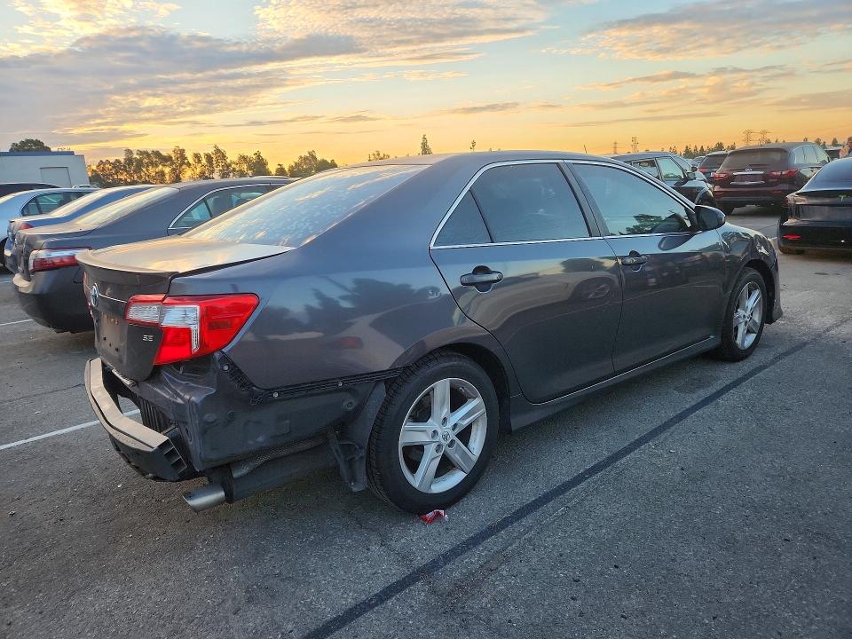 Photo 3 from auction – 2012 TOYOTA CAMRY with VIN 4T1BF1FK0CU095948