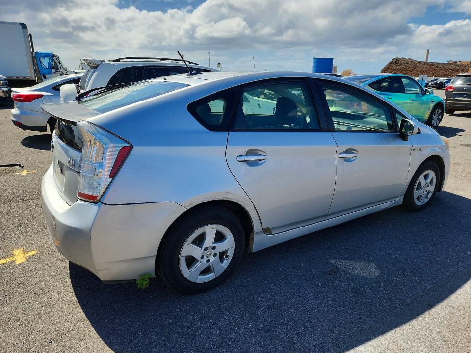 صورة رقم 3 من المزاد - 2011 TOYOTA PRIUS مع VIN JTDKN3DU5B1424988