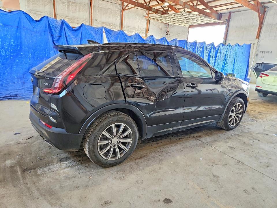 Снимка 3 от търг – 2019 CADILLAC XT4 с VIN 1GYFZER40KF215312