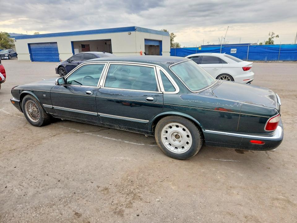 Photo 2 from auction – 1998 JAGUAR VANDENPLAS with VIN SAJKX6248WC844724