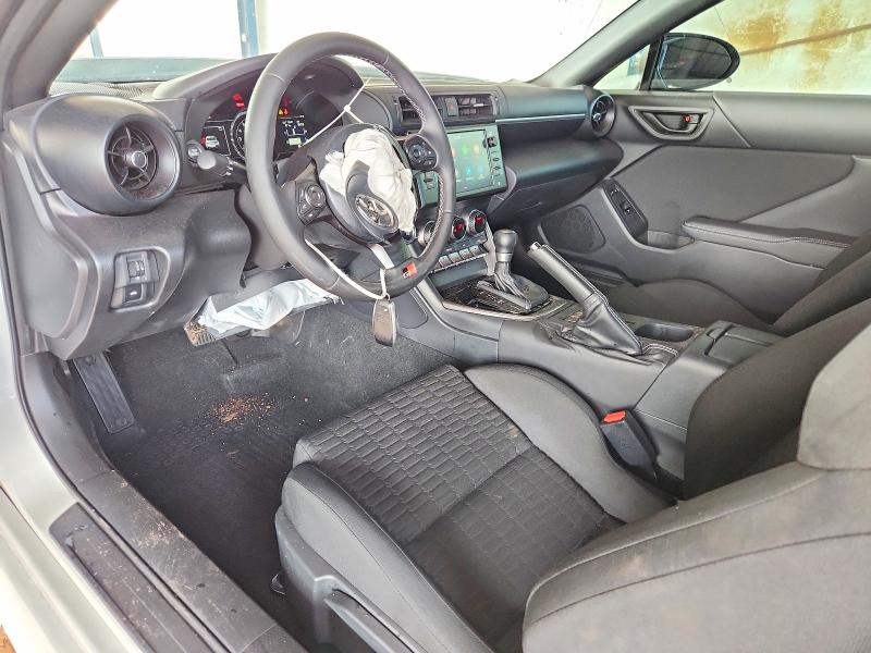 Photo 8 from auction – 2024 TOYOTA GR86 with VIN JF1ZNBB18R8755167