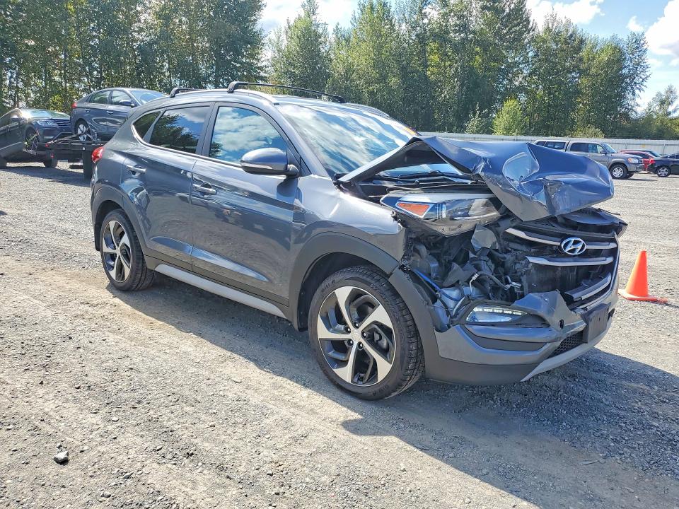 Photo 4 from auction – 2017 HYUNDAI TUCSON with VIN KM8J3CA2XHU459646