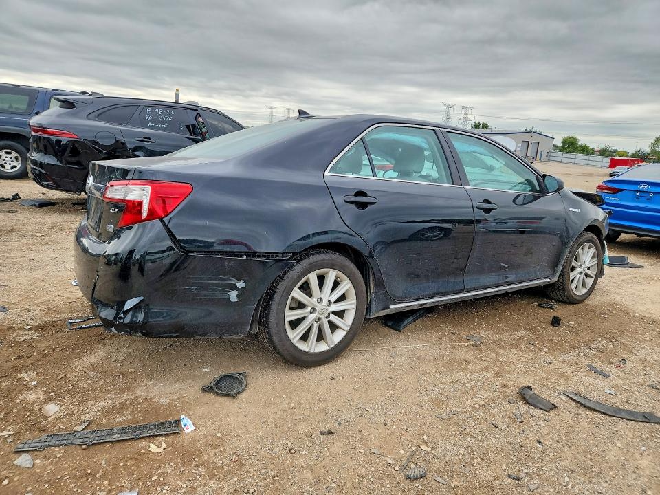 Снимка 3 от търг – 2013 TOYOTA CAMRY HYBRID с VIN 4T1BD1FK3DU093635
