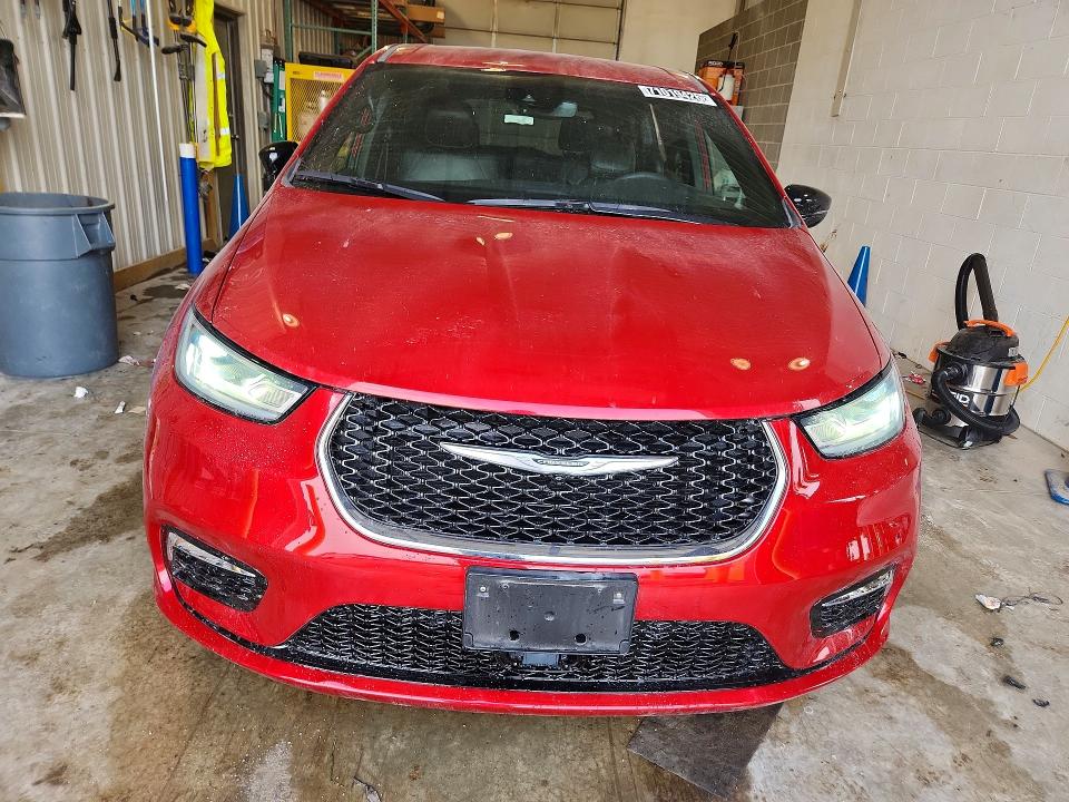 Photo 5 from auction – 2025 CHRYSLER PACIFICA with VIN 2C4RC1BGXSR554962