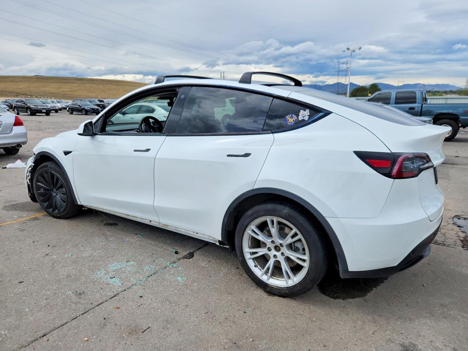 Photo 2 from auction – 2020 TESLA MODEL Y with VIN 5YJYGDEE6LF006725