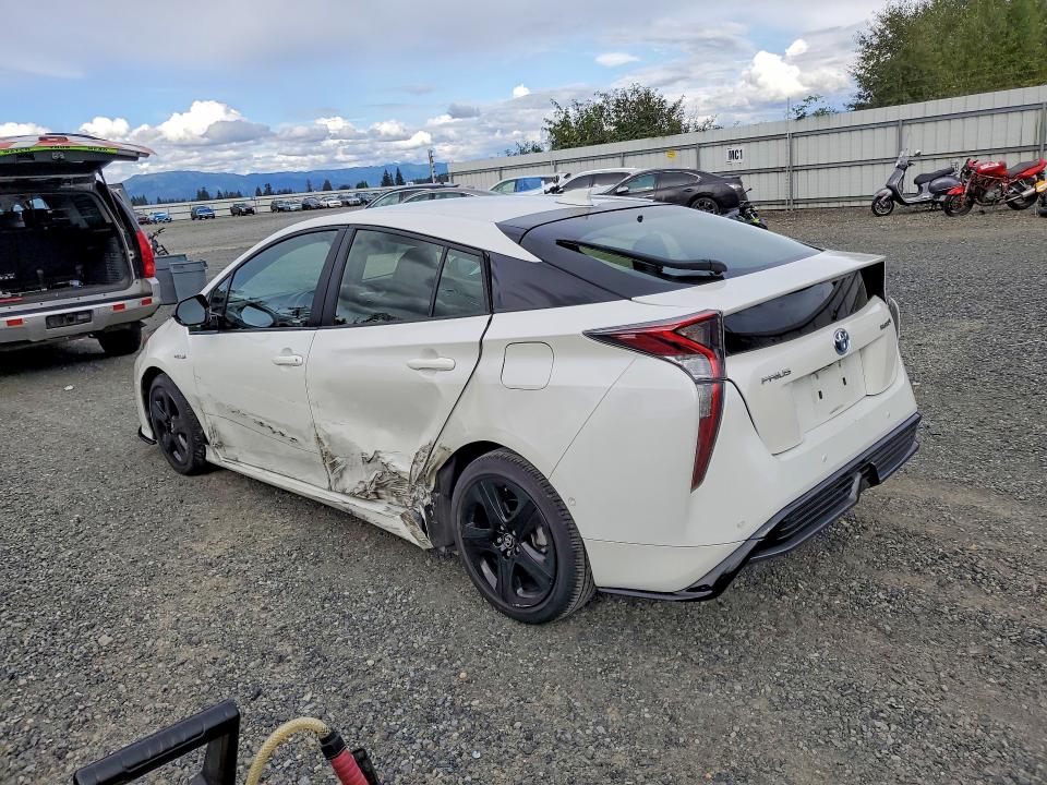 Photo 2 from auction – 2017 TOYOTA PRIUS with VIN JTDKARFUXH3052735