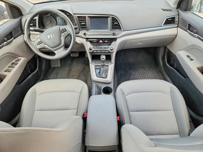 Снимка 8 от търг – 2017 HYUNDAI ELANTRA с VIN 5NPD84LF8HH034428