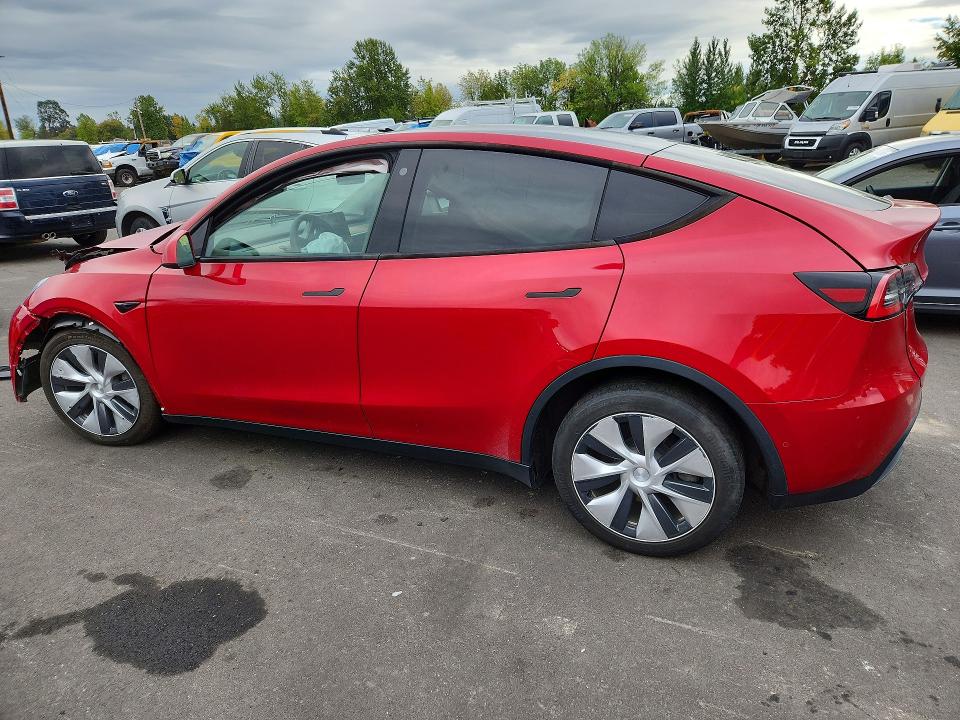 Фото 2 с аукциона – 2021 TESLA MODEL Y с VIN 5YJYGDEE4MF118540