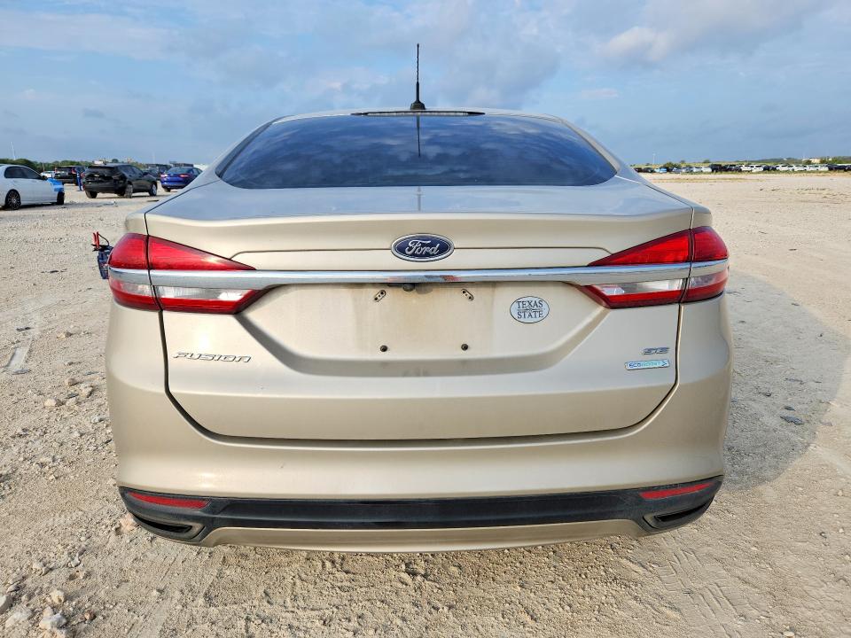 Снимка 6 от търг – 2017 FORD FUSION с VIN 3FA6P0H99HR407230