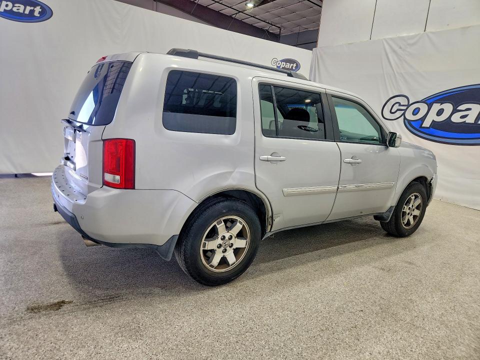 Photo 3 from auction – 2011 HONDA PILOT with VIN 5FNYF3H94BB045064