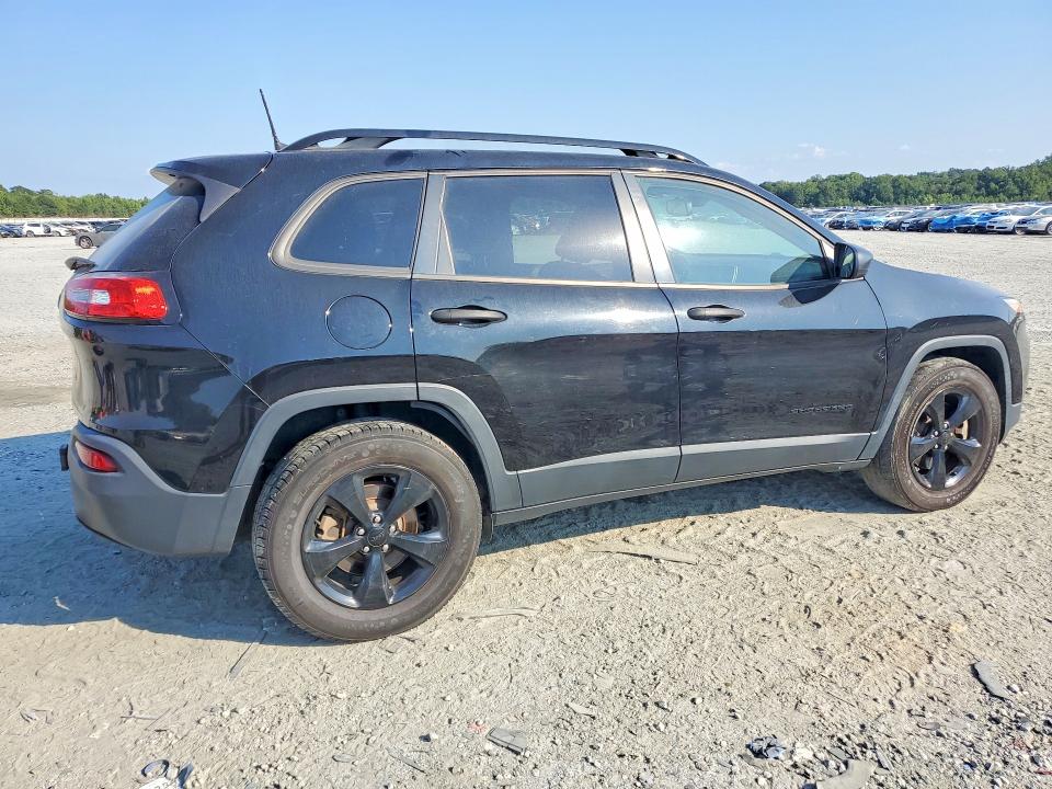 Photo 3 from auction – 2017 JEEP CHEROKEE with VIN 1C4PJMAB7HW552123