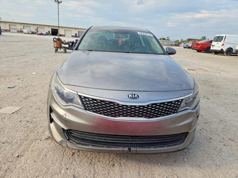 Снимка 5 от търг – 2017 KIA OPTIMA с VIN 5XXGU4L33HG158438