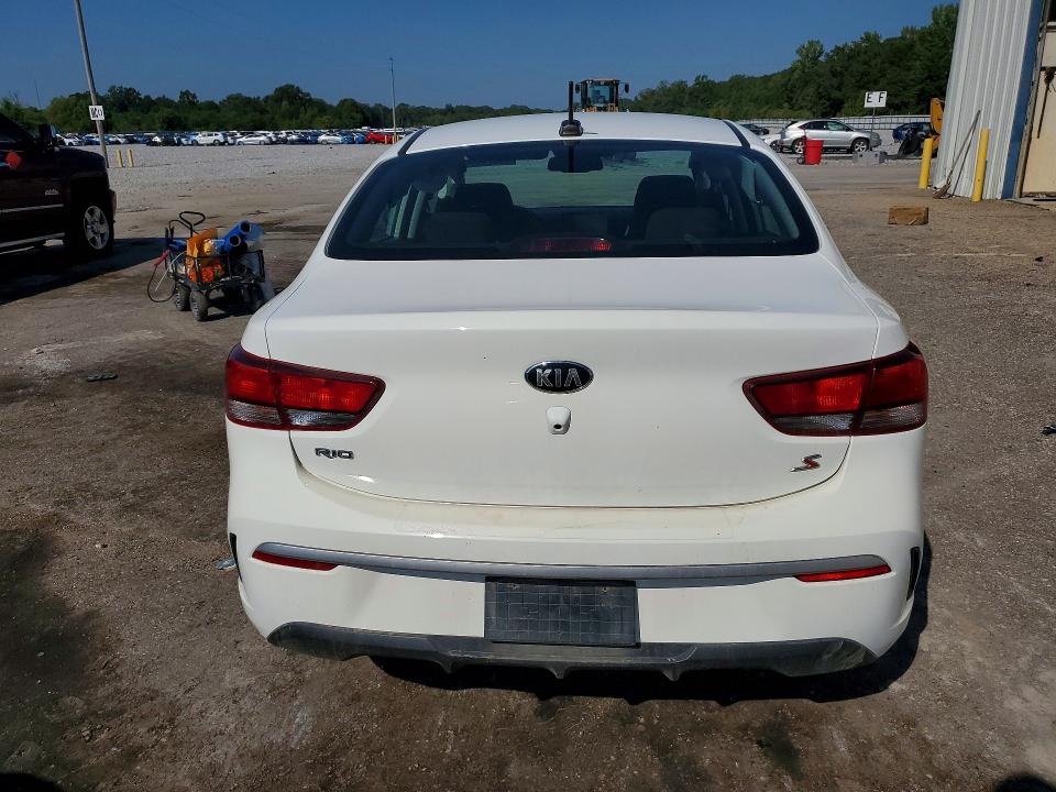 Zdjęcie 6 z aukcji – 2021 KIA RIO z VIN 3KPA24AD4ME386409