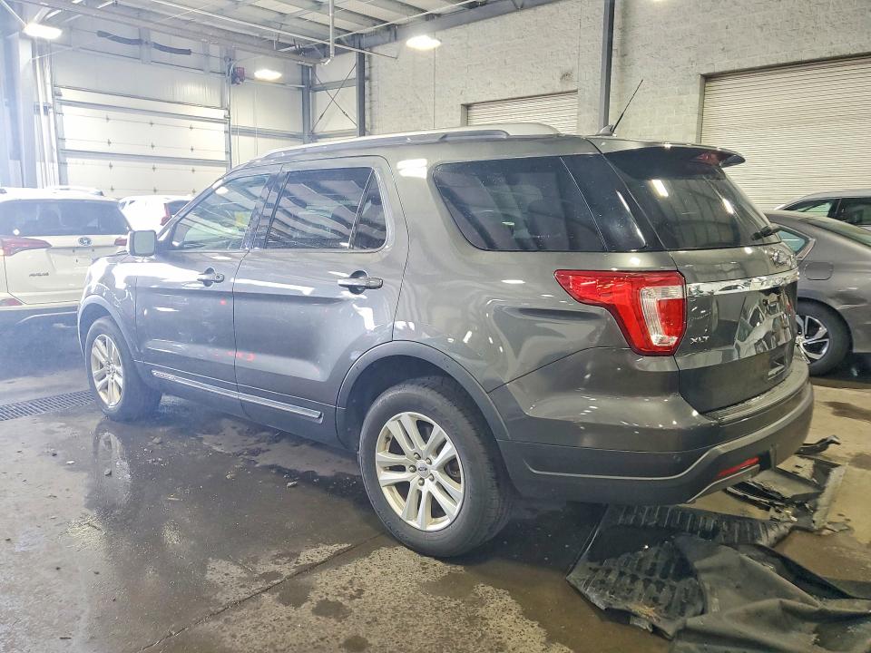 Photo 2 from auction – 2019 FORD EXPLORER with VIN 1FM5K8D85KGA89634
