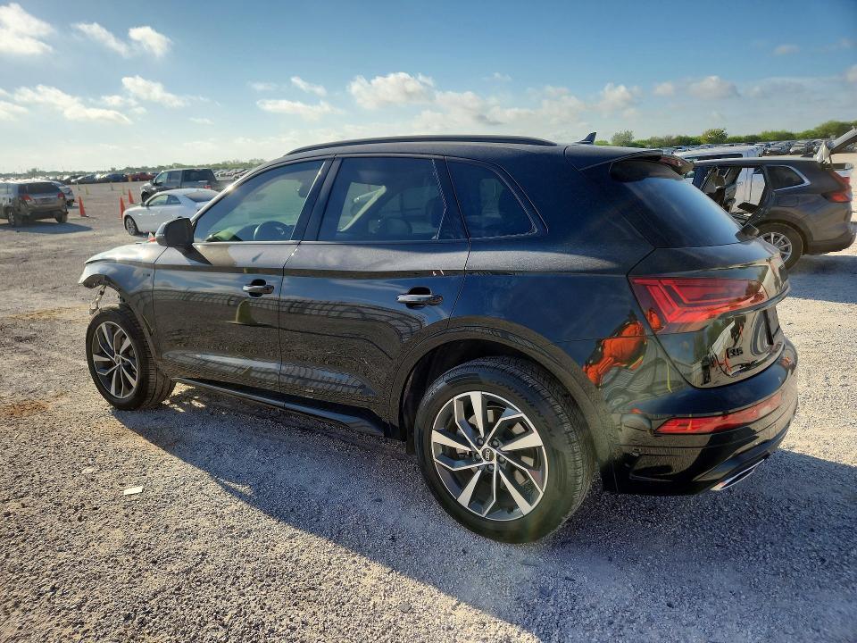 Снимка 2 от търг – 2023 AUDI Q5 с VIN WA1EAAFY6P2070374