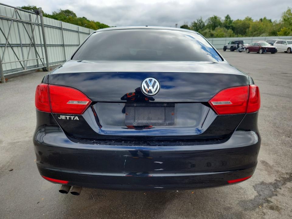 Photo 6 from auction – 2011 VOLKSWAGEN JETTA with VIN 3VW2K7AJ4BM306375