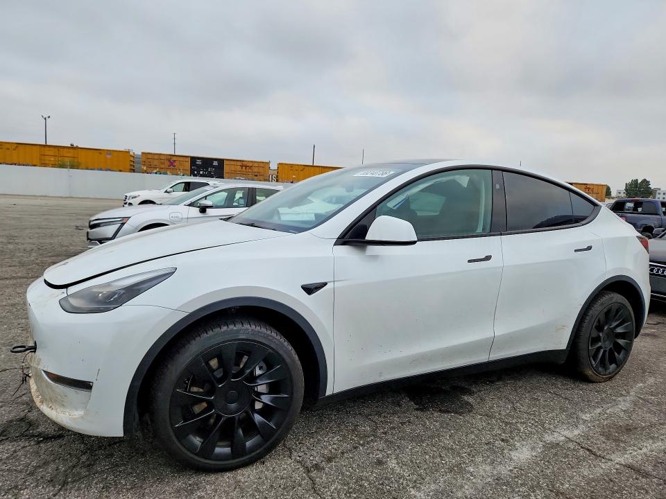 TESLA MODEL Y 2023 с VIN 7SAYGDEE6PA188478 - Снимка от търг