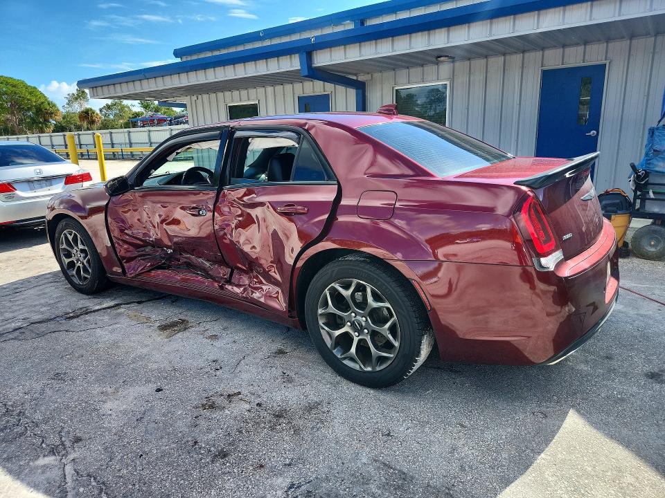 Photo 2 from auction – 2018 CHRYSLER 300 with VIN 2C3CCAGG7JH331060