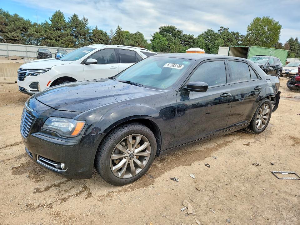 CHRYSLER 300 2014 with VIN 2C3CCAGG4EH283989 - Photo from auction