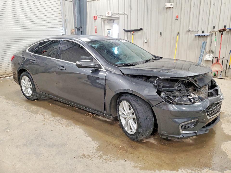 Photo 4 from auction – 2016 CHEVROLET MALIBU with VIN 1G1ZE5ST5GF185370