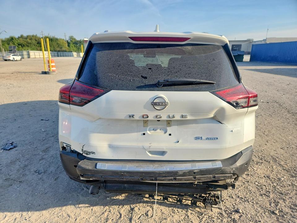 Zdjęcie 6 z aukcji – 2022 NISSAN ROGUE z VIN 5N1BT3CB1NC714056
