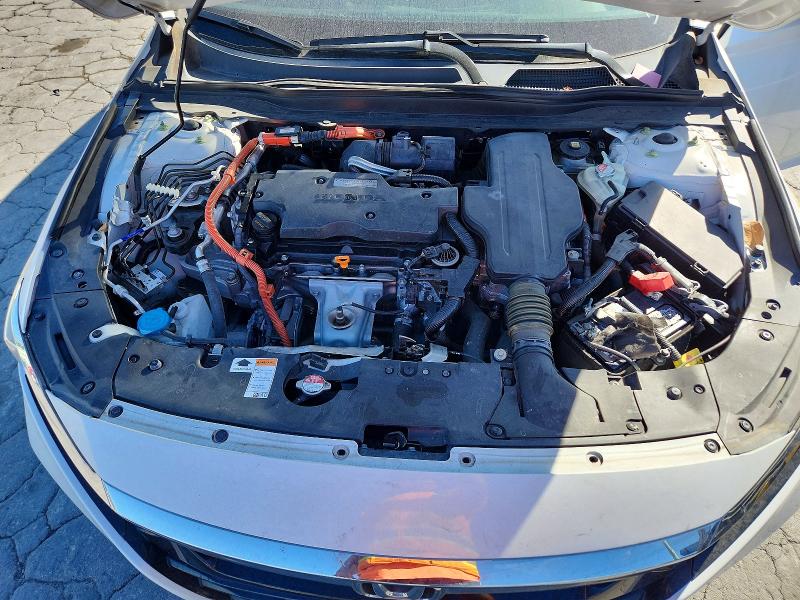Снимка 11 от търг – 2019 HONDA ACCORD с VIN 1HGCV3F18KA015828