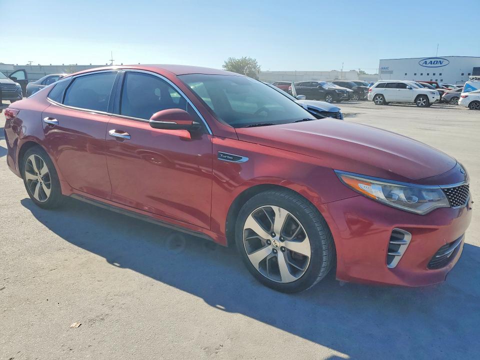 Photo 4 from auction – 2017 KIA OPTIMA with VIN 5XXGW4L24HG147336