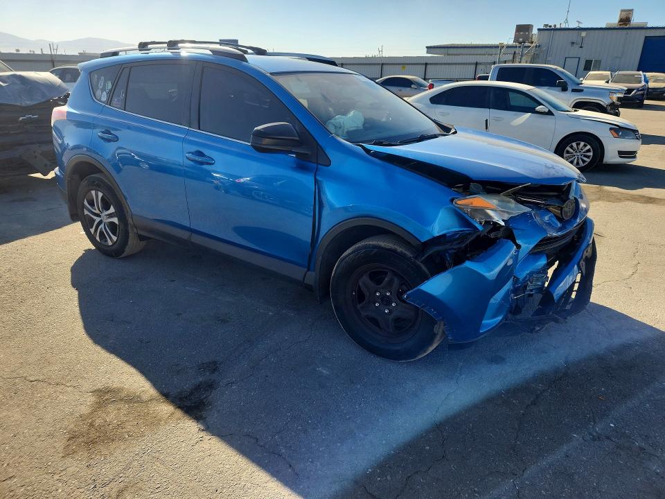 Zdjęcie 4 z aukcji – 2016 TOYOTA RAV4 z VIN JTMZFREV9GJ097184