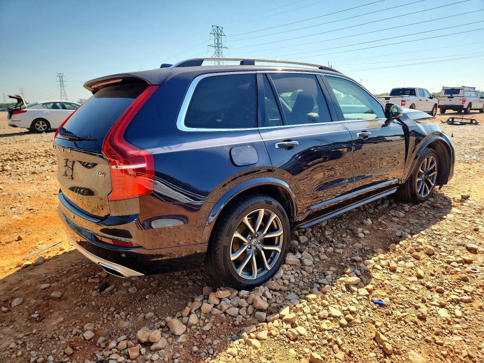 Photo 3 from auction – 2016 VOLVO XC90 with VIN YV4A22PK3G1015935