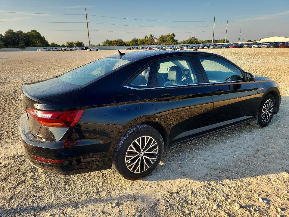 Снимка 3 от търг – 2019 VOLKSWAGEN JETTA с VIN 3VWE57BU1KM086660