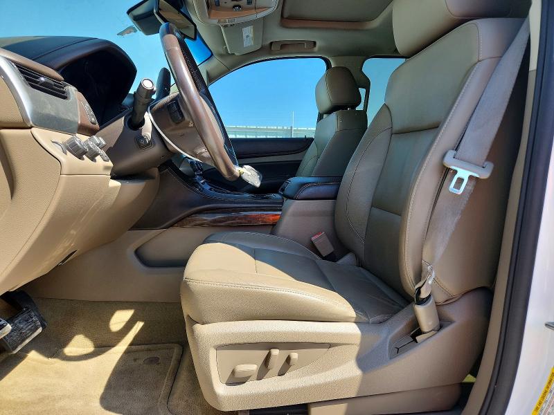 Снимка 7 от търг – 2016 CHEVROLET SUBURBAN с VIN 1GNSKHKC5GR110015