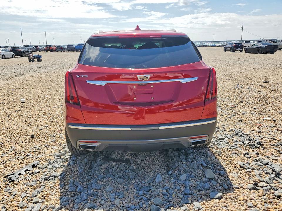 Photo 6 from auction – 2021 CADILLAC XT5 with VIN 1GYKNCRS9MZ156663
