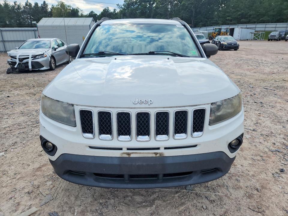 Photo 5 from auction – 2014 JEEP COMPASS with VIN 1C4NJCBA7ED743006