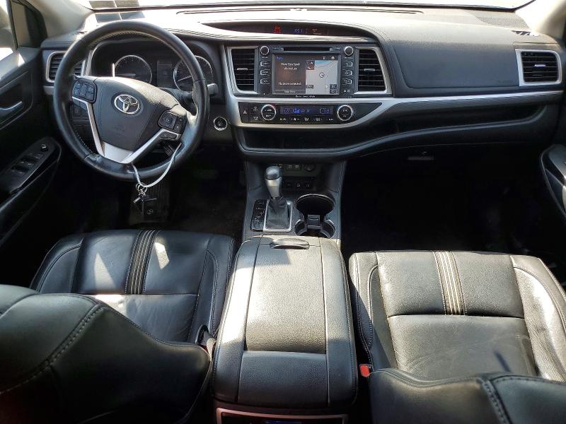 Photo 8 from auction – 2017 TOYOTA HIGHLANDER with VIN 5TDJZRFH4HS416301