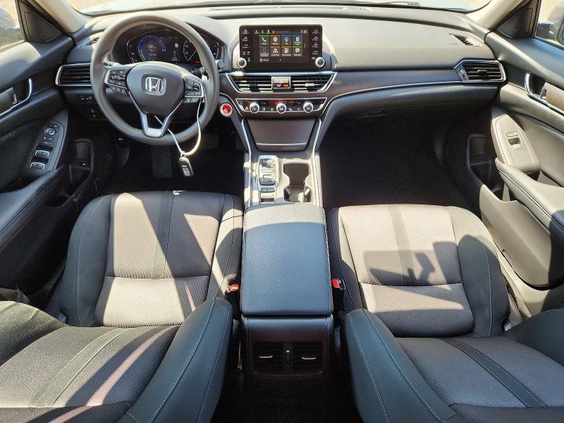 Снимка 8 от търг – 2018 HONDA ACCORD с VIN 1HGCV3F45JA009901