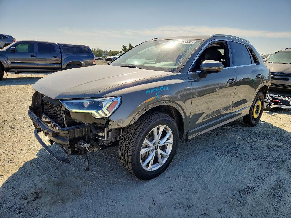 AUDI Q3 2021 with VIN WA1EECF3XM1051946 - Photo from auction