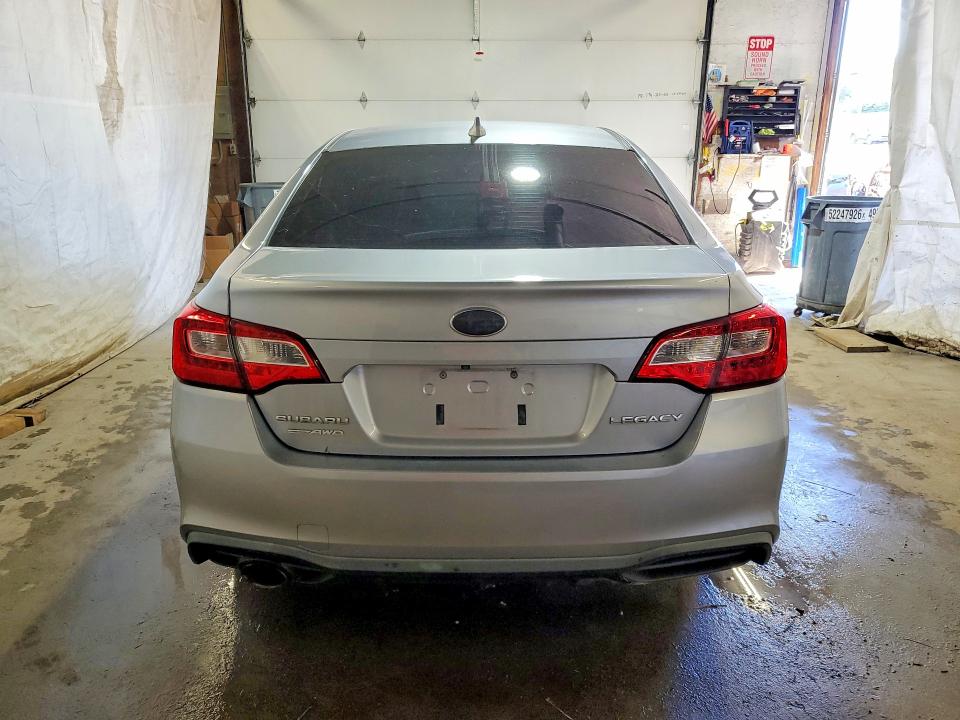 Снимка 6 от търг – 2019 SUBARU LEGACY с VIN 4S3BNAF69K3036556