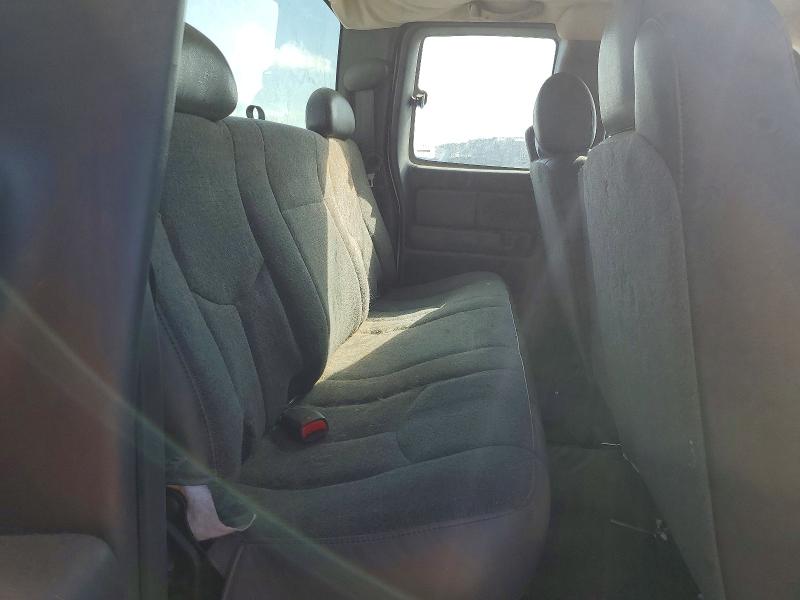 Photo 10 from auction – 2005 CHEVROLET SILVERADO with VIN 2GCEC19V351180264