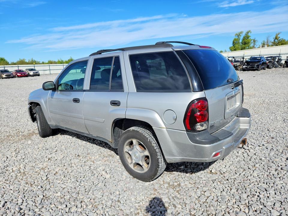 Photo 2 from auction – 2007 CHEVROLET TRAILBLAZER with VIN 1GNDT13S872279862