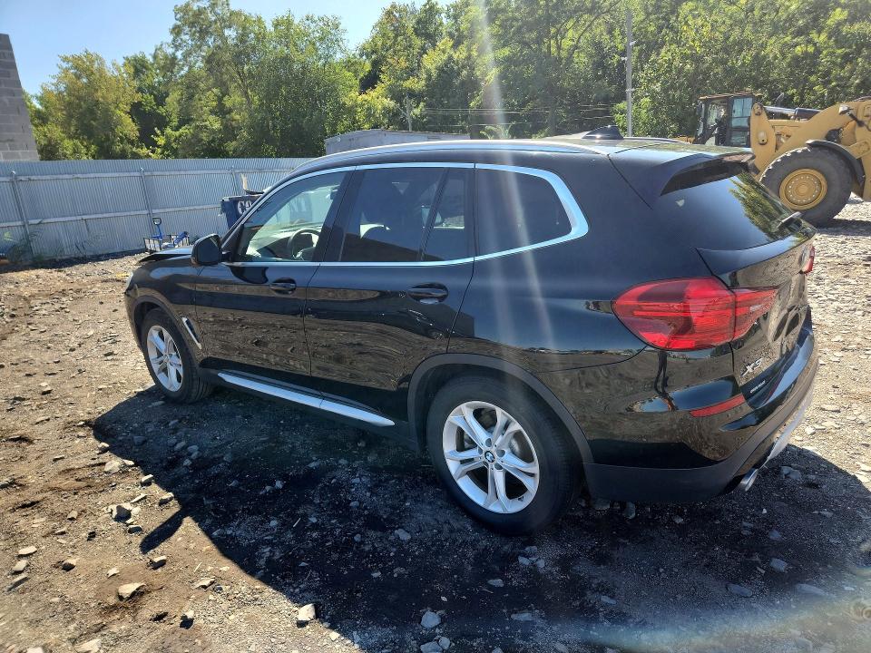 Photo 2 from auction – 2018 BMW X3 with VIN 5UXTR9C59JLD71738