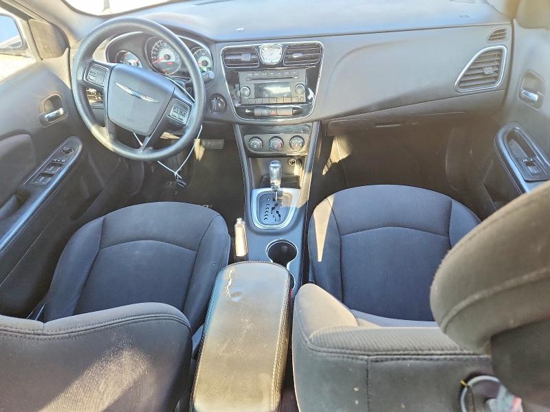 صورة رقم 8 من المزاد - 2014 CHRYSLER 200 مع VIN 1C3CCBAB4EN210759
